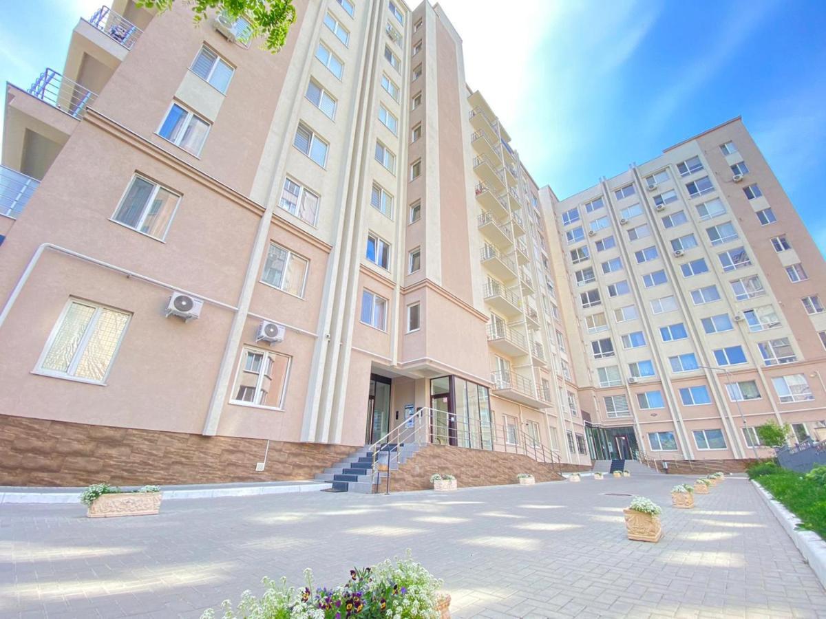 New Lux Apartment In Chisinau Luaran gambar